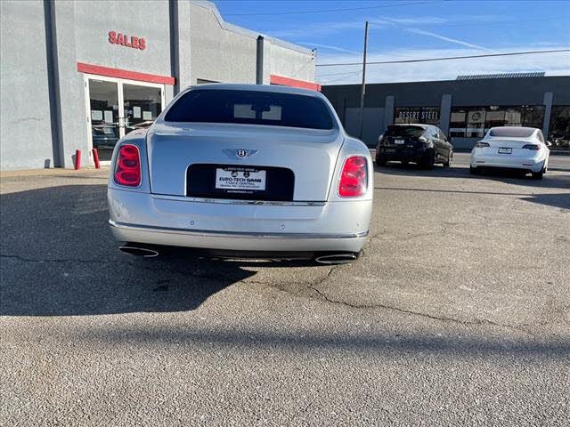 2013 Bentley Mulsanne RWD photo 2