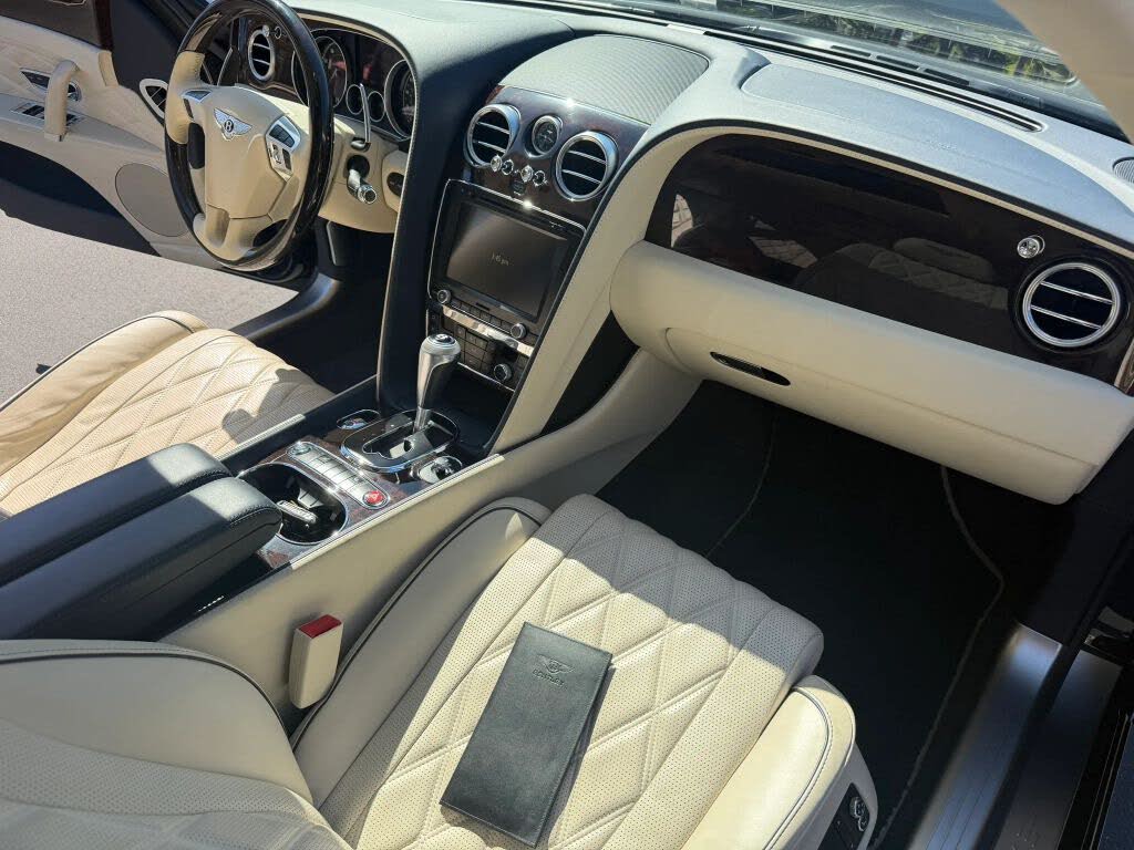 2016 Bentley Flying Spur V8 AWD photo 21