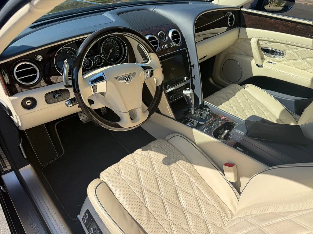 2016 Bentley Flying Spur V8 AWD photo 24