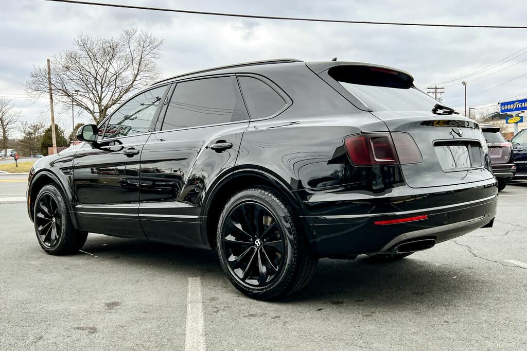 2017 Bentley Bentayga W12 AWD photo 6