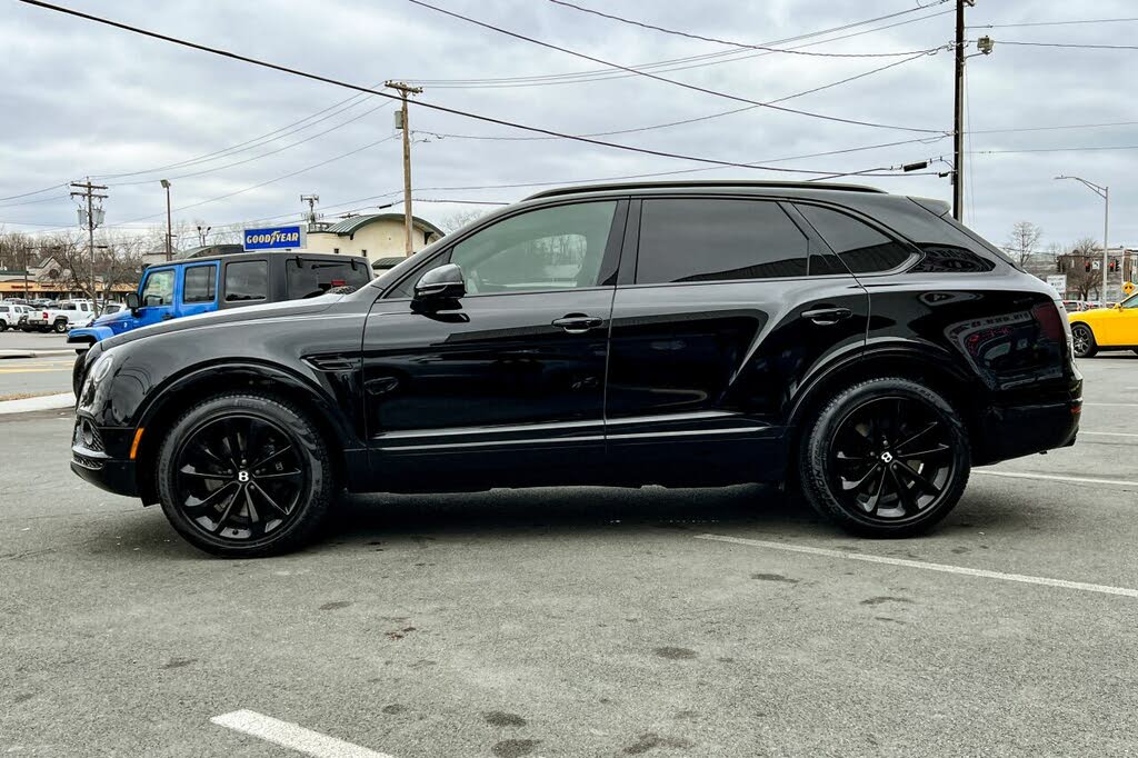 2017 Bentley Bentayga W12 AWD photo 7