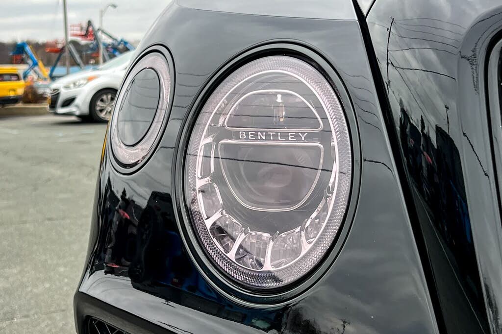 2017 Bentley Bentayga W12 AWD photo 10