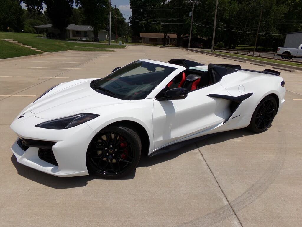 2023 Chevrolet Corvette Z06 3LZ Convertible RWD photo 12