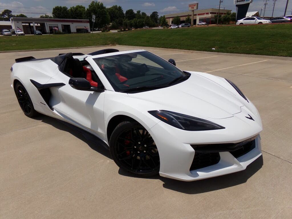 2023 Chevrolet Corvette Z06 3LZ Convertible RWD photo 4