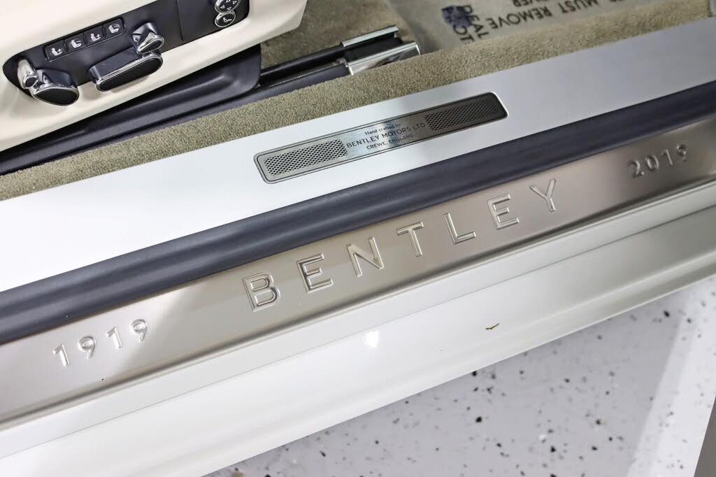 2020 Bentley Continental GTC V8 AWD photo 18