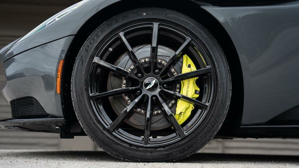 2020 Aston Martin DB11 AMR RWD photo 8