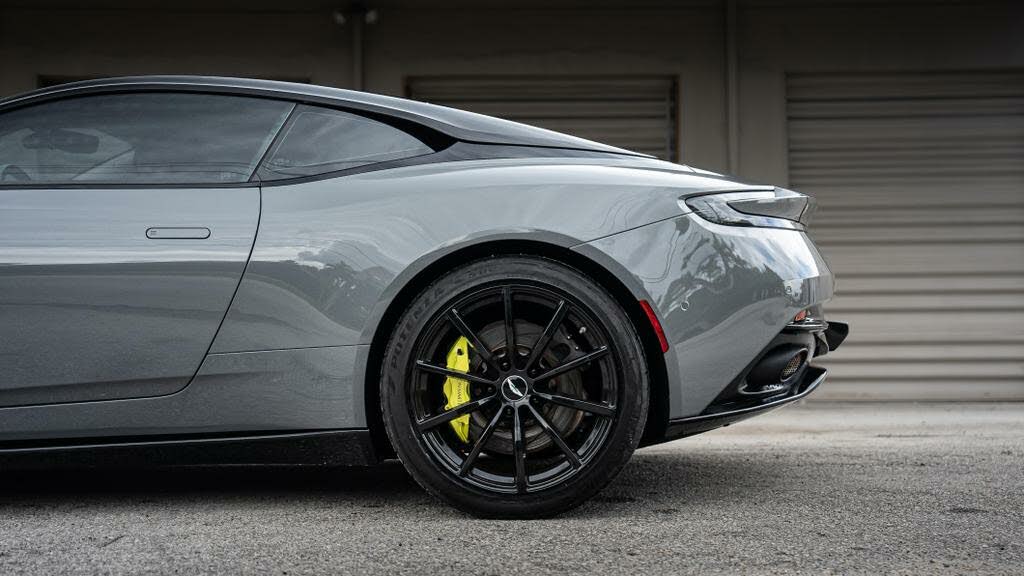 2020 Aston Martin DB11 AMR RWD photo 9