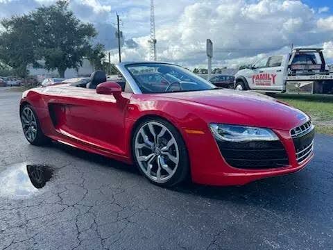 2012 Audi R8 5.2 quattro Spyder AWD photo 4 of 6