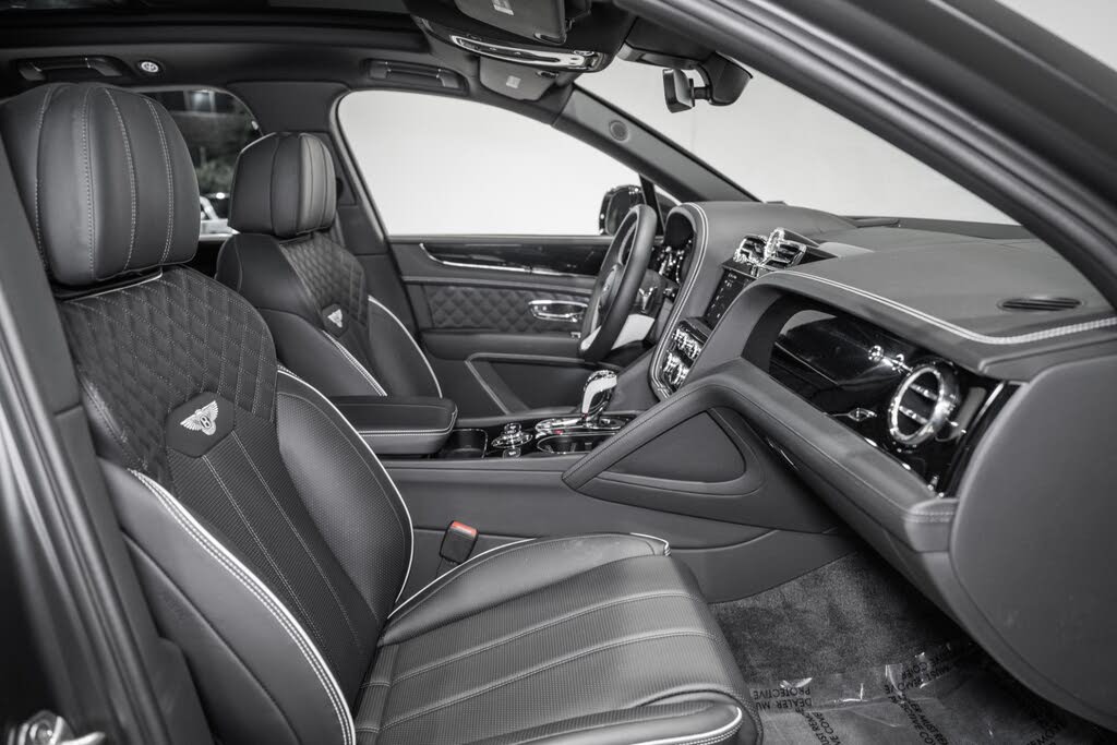 2024 Bentley Bentayga S V8 AWD photo 2