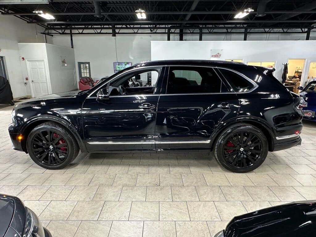 2021 Bentley Bentayga V8 AWD photo 22
