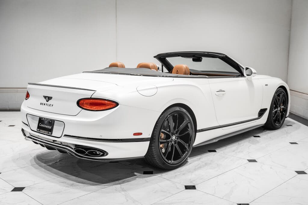 2024 Bentley Continental GTC V8 AWD photo 11