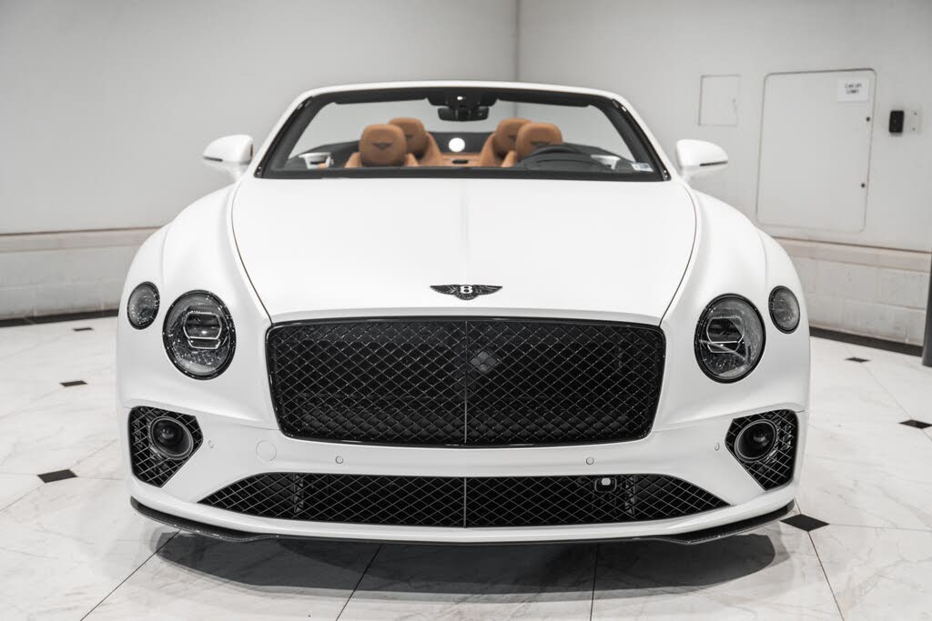 2024 Bentley Continental GTC V8 AWD photo 8