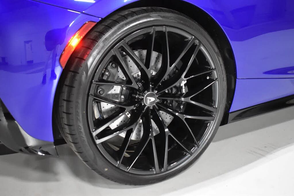 2025 McLaren GTS RWD photo 5