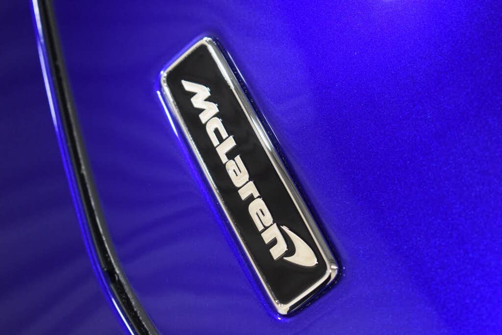 2025 McLaren GTS RWD photo 8