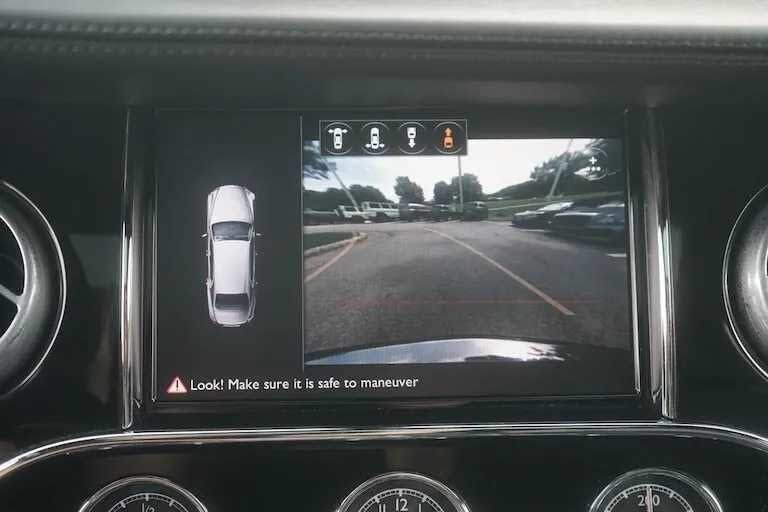 2017 Bentley Mulsanne RWD photo 17