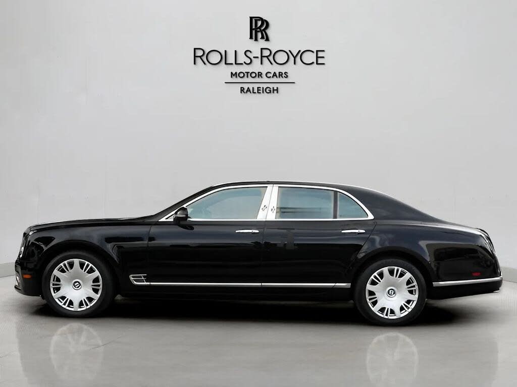 2017 Bentley Mulsanne RWD photo 3