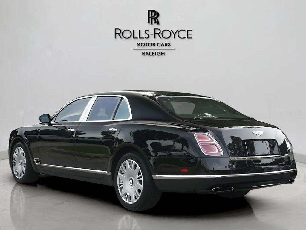 2017 Bentley Mulsanne RWD photo 4