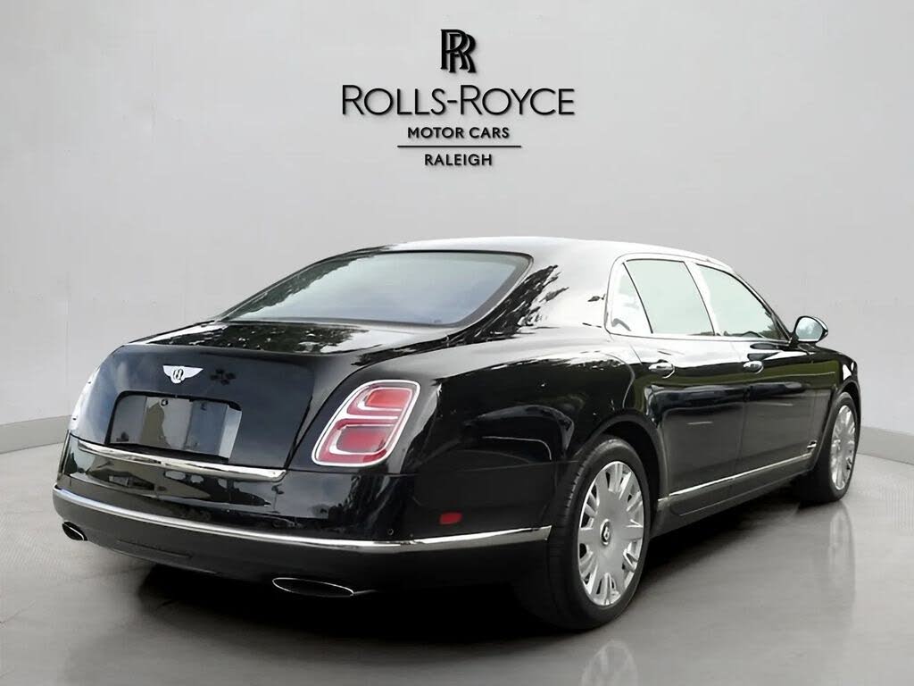 2017 Bentley Mulsanne RWD photo 6