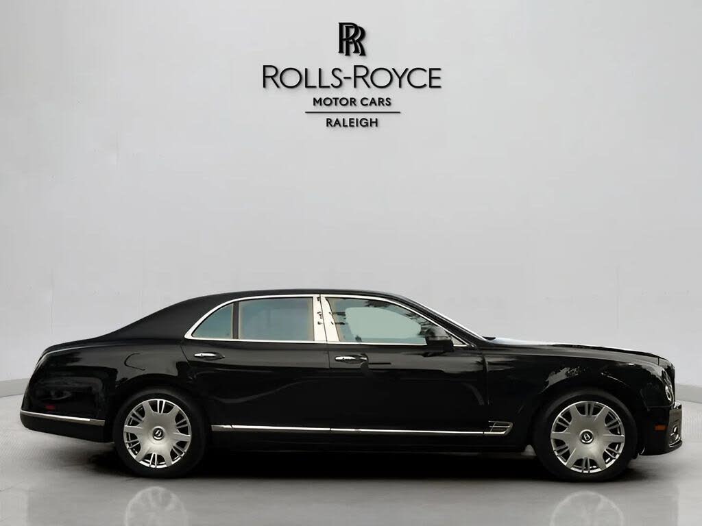 2017 Bentley Mulsanne RWD photo 7