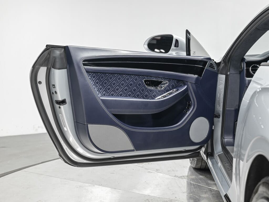 2022 Bentley Continental GT V8 AWD photo 12