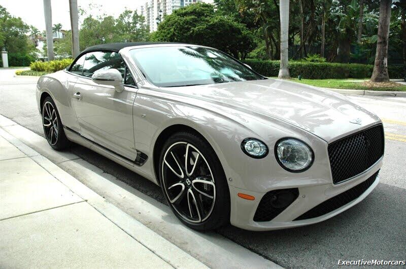 2022 Bentley Continental GTC V8 AWD photo 12
