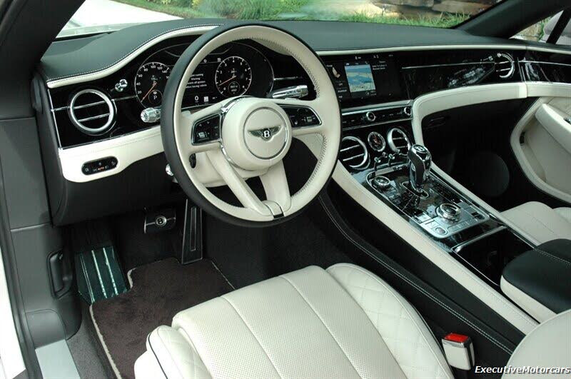 2022 Bentley Continental GTC V8 AWD photo 18