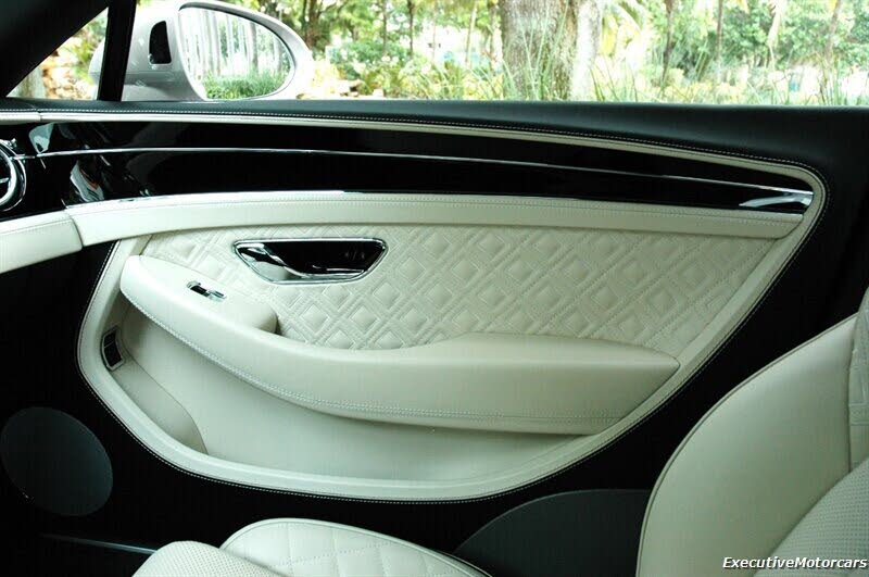 2022 Bentley Continental GTC V8 AWD photo 23