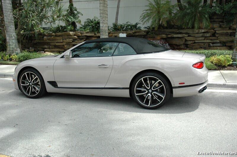 2022 Bentley Continental GTC V8 AWD photo 5