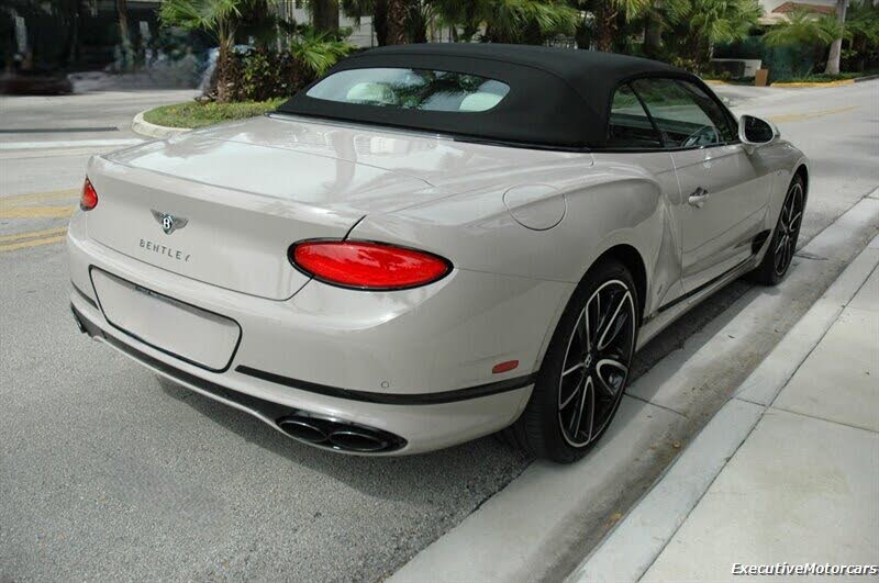 2022 Bentley Continental GTC V8 AWD photo 10