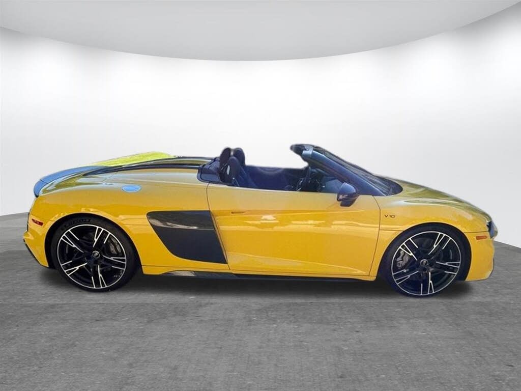 2023 Audi R8 quattro V10 Performance Spyder AWD photo 13 of 24