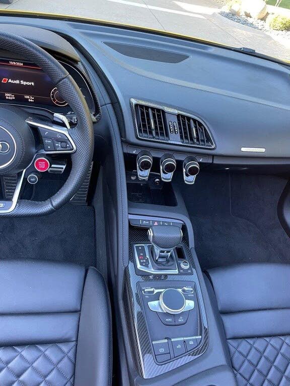 2023 Audi R8 quattro V10 Performance Spyder AWD photo 19 of 24