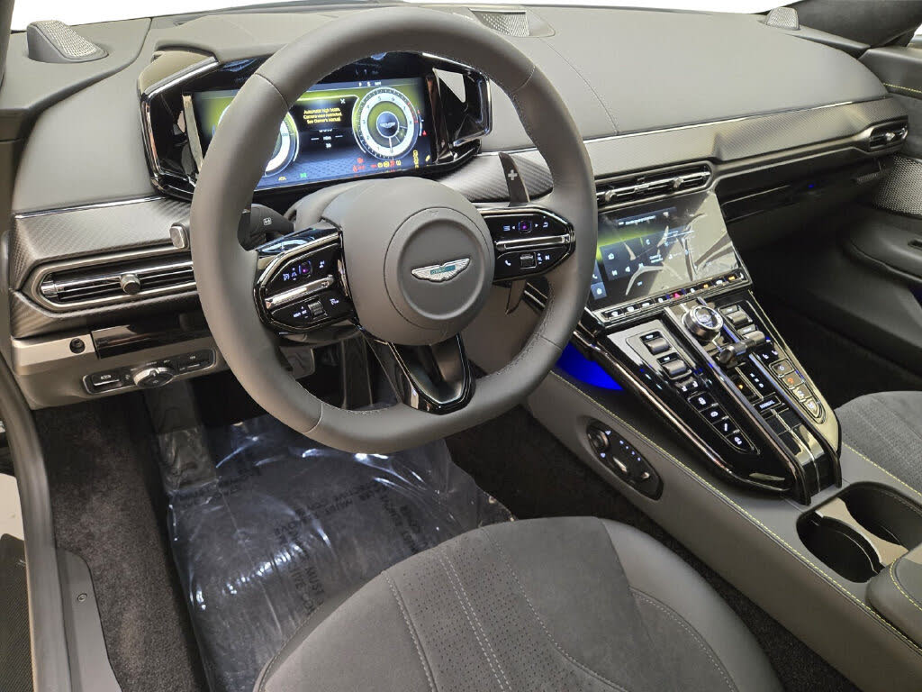 2025 Aston Martin Vantage Coupe RWD photo 19