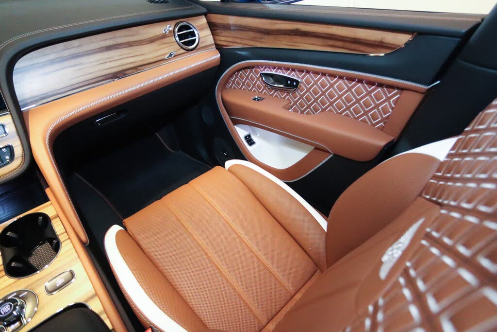2025 Bentley Bentayga S V8 AWD photo 4
