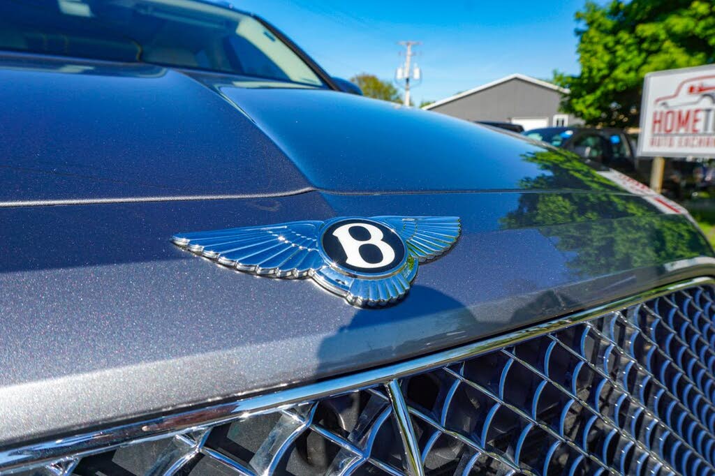 2017 Bentley Bentayga W12 AWD photo 9