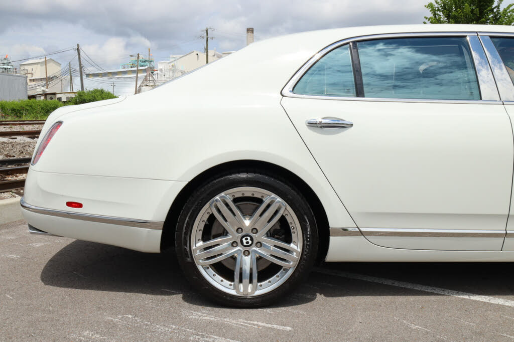 2011 Bentley Mulsanne RWD photo 17