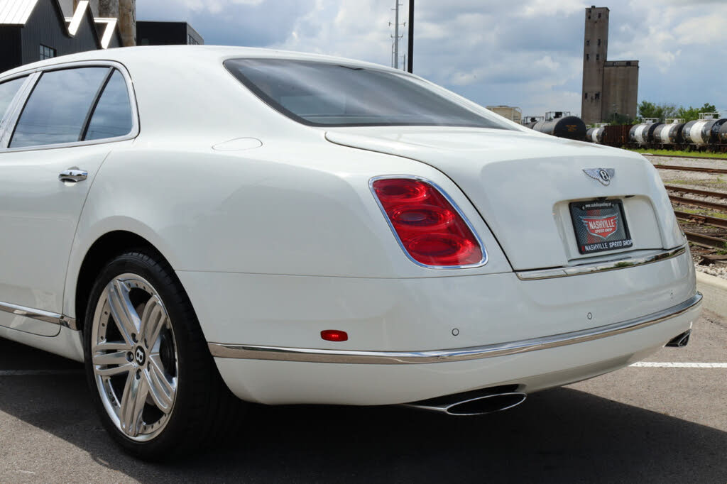 2011 Bentley Mulsanne RWD photo 19