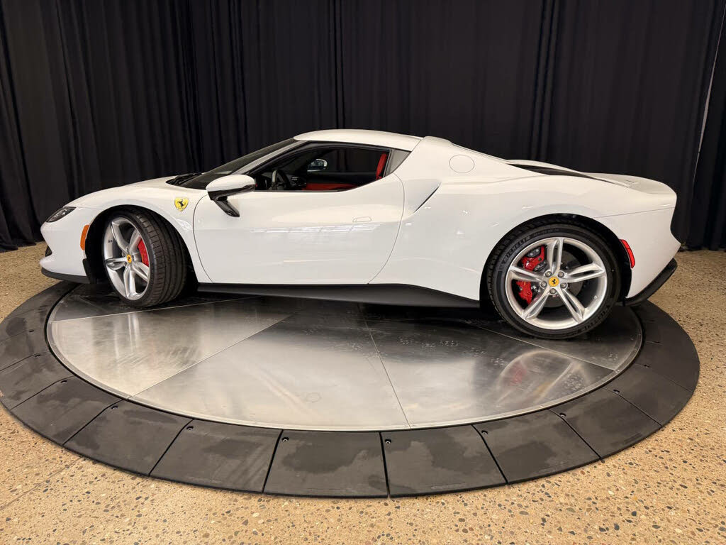 2024 Ferrari 296 GTB RWD photo 4