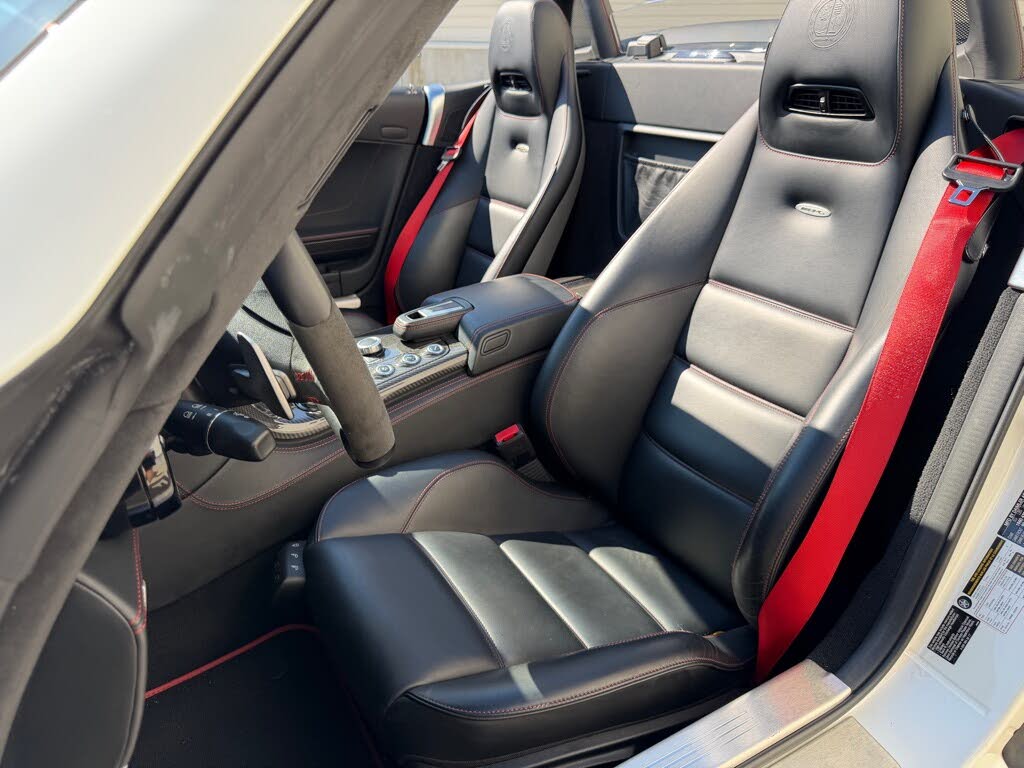 2014 Mercedes-Benz SLS AMG GT photo 15