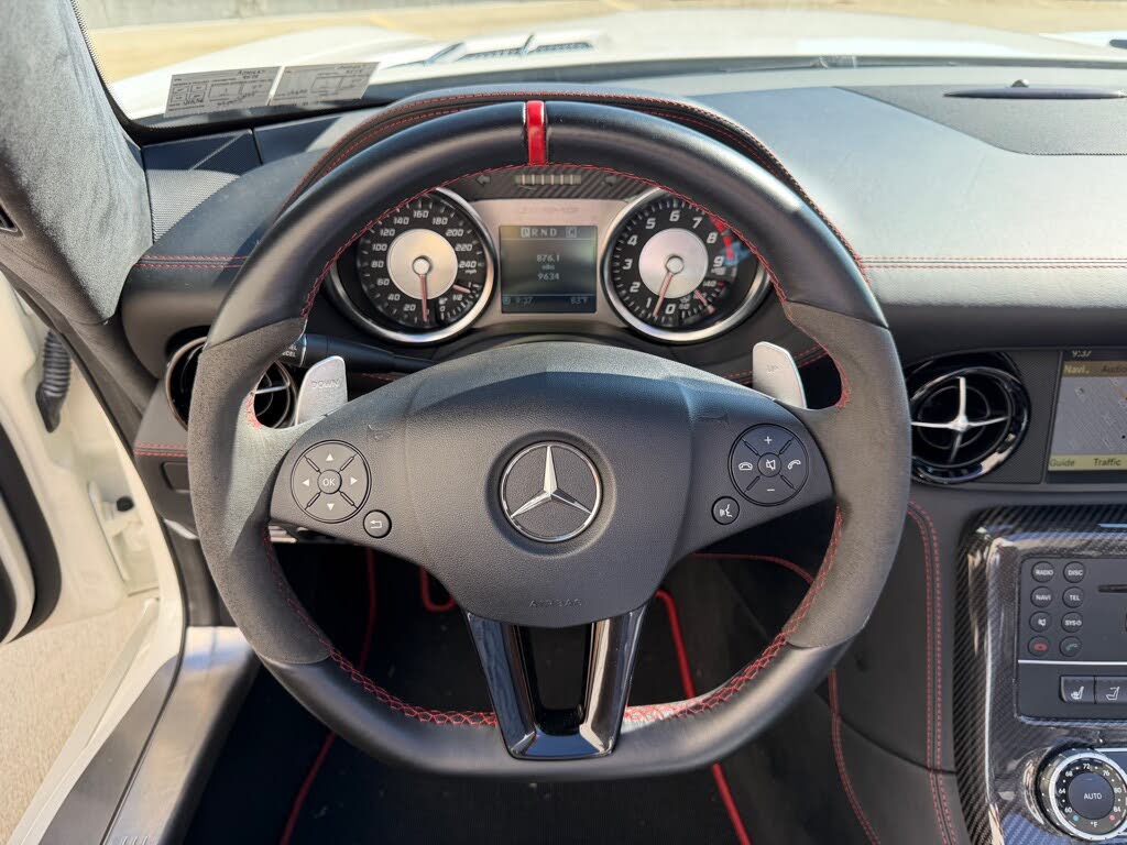 2014 Mercedes-Benz SLS AMG GT photo 16