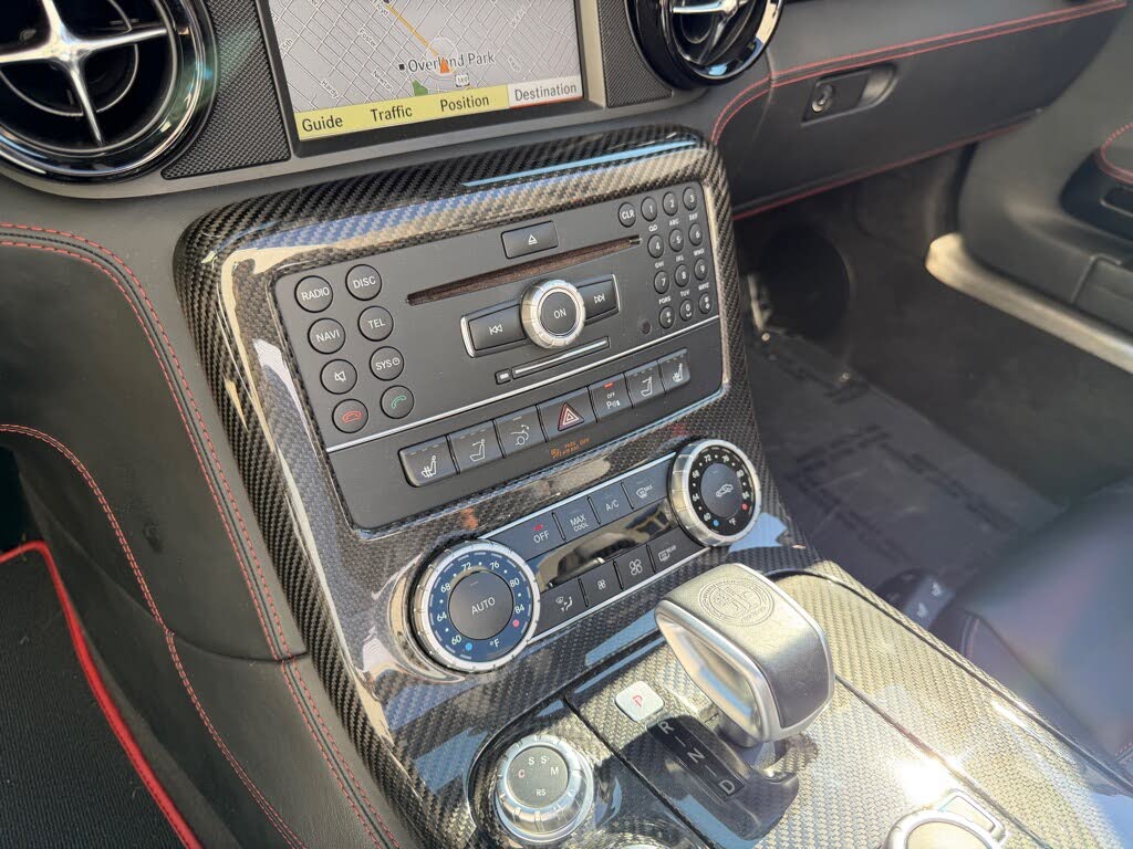 2014 Mercedes-Benz SLS AMG GT photo 19
