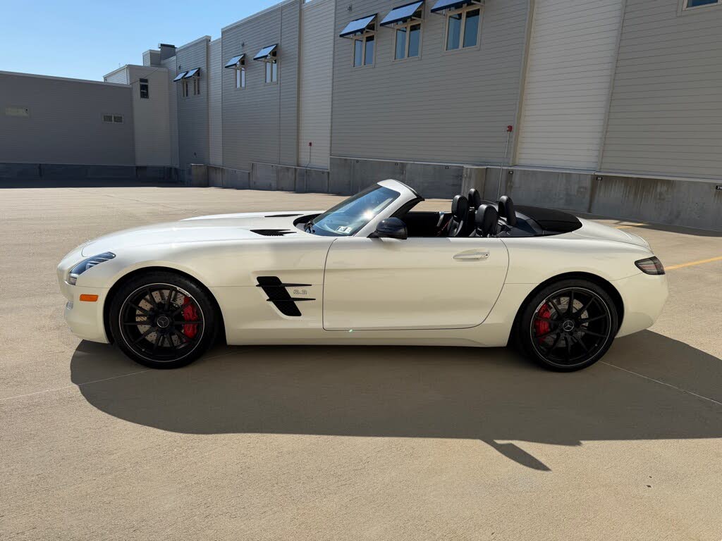 2014 Mercedes-Benz SLS AMG GT photo 6