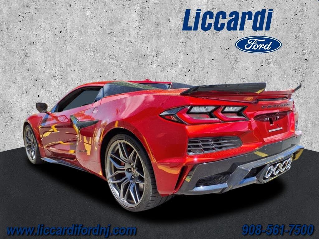 2023 Chevrolet Corvette Z06 2LZ Convertible RWD photo 4