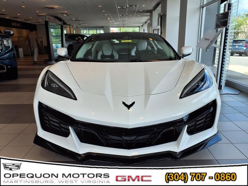 2024 Chevrolet Corvette Z06 3LZ Convertible RWD photo 3