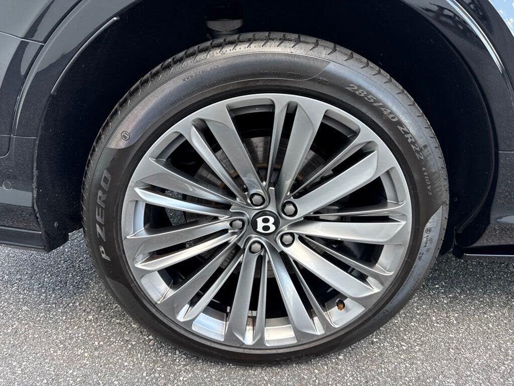 2023 Bentley Bentayga Speed AWD photo 9