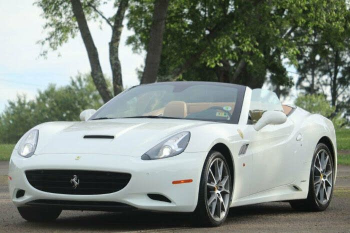 2012 Ferrari California Roadster photo 11