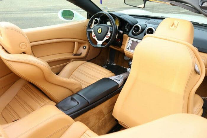 2012 Ferrari California Roadster photo 12
