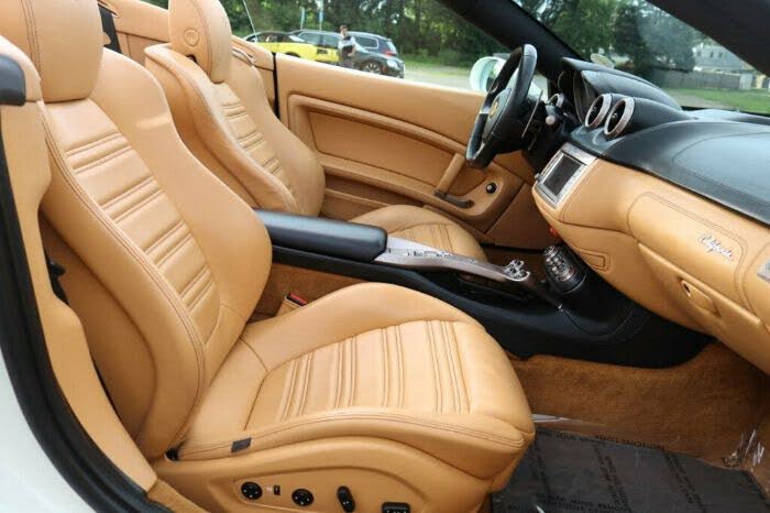 2012 Ferrari California Roadster photo 13