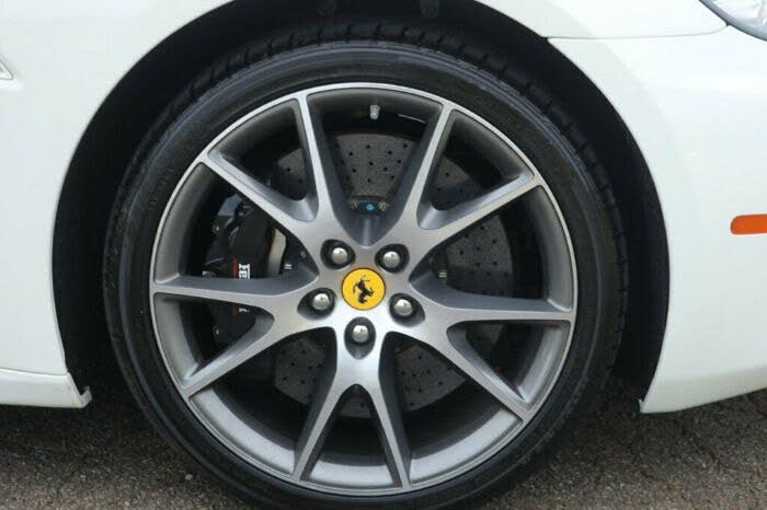 2012 Ferrari California Roadster photo 22