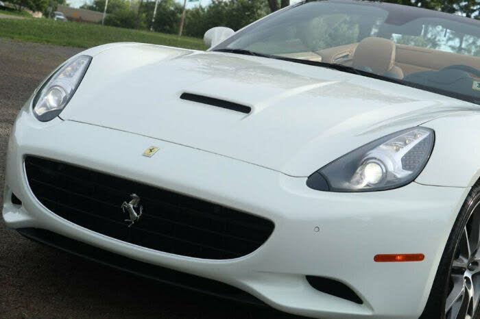 2012 Ferrari California Roadster photo 23