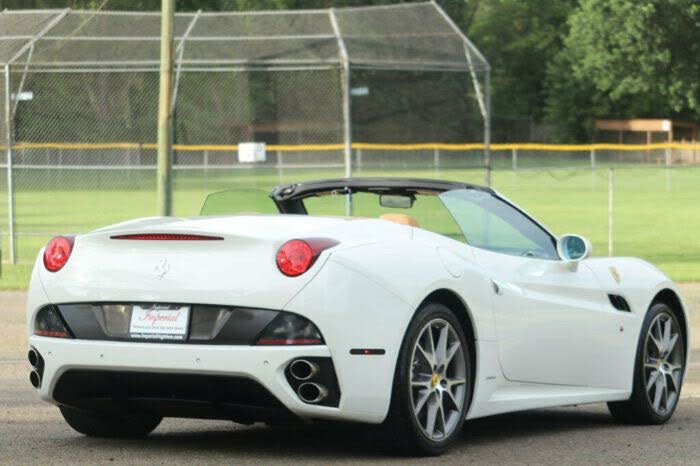 2012 Ferrari California Roadster photo 24